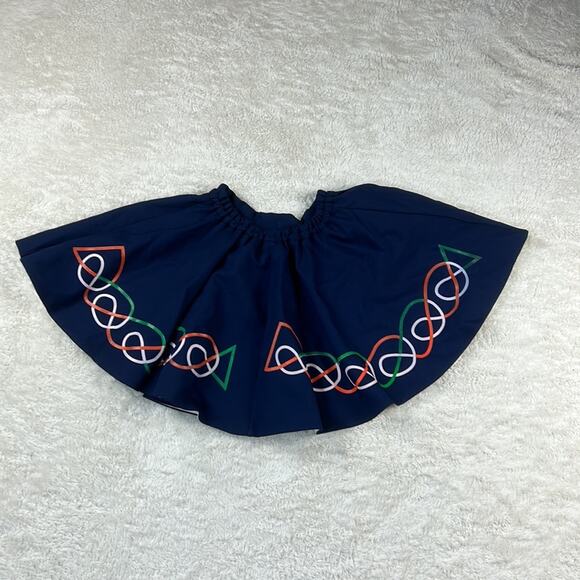 Traditional Irish dancing circle skirt with Celtic pattern, size small - Picture 4 of 7